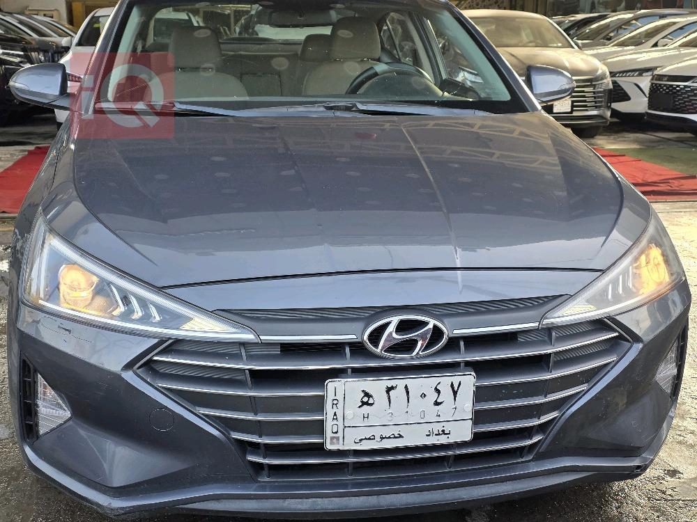 هیۆندای ئەلەنترا